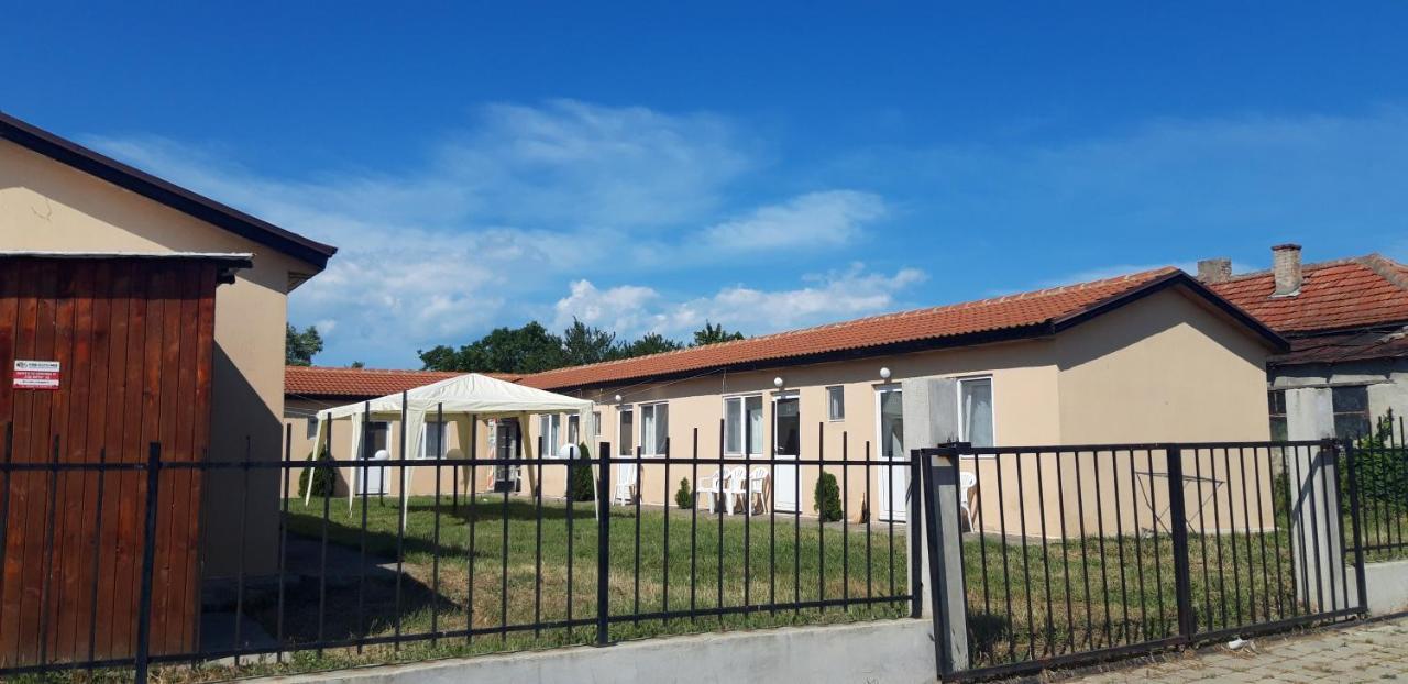 Krimski Bungalows Бяла Экстерьер фото
